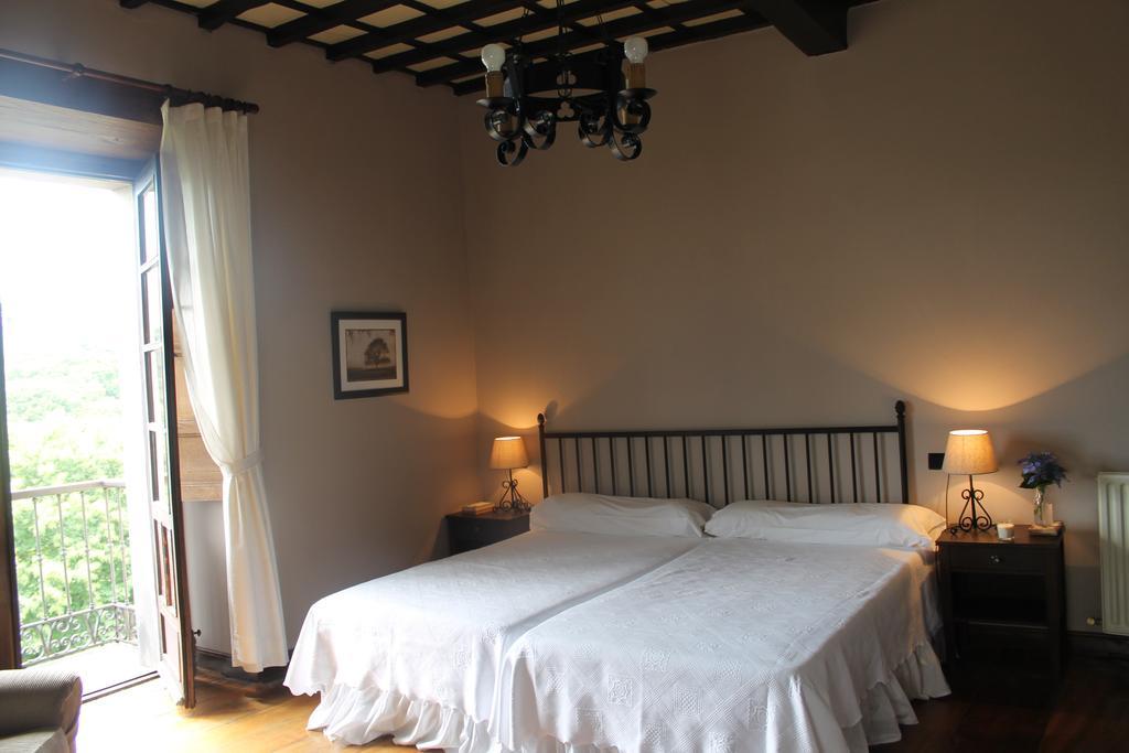 Hotel Palacio Conde Toreno Salas  Værelse billede